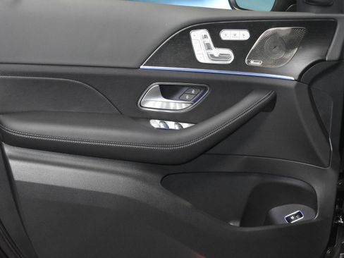 New 2026 Mercedes-Benz GLS 450 4MATIC image 3