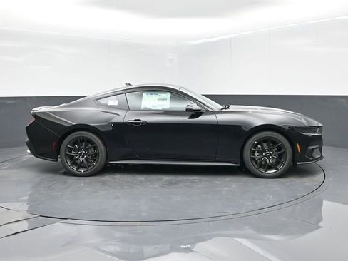 New 2025 Ford Mustang Coupe image 9