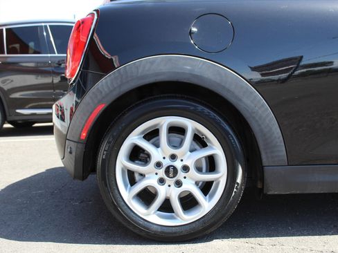 Used 2018 MINI Cooper 2-Door Hardtop FWD image 11