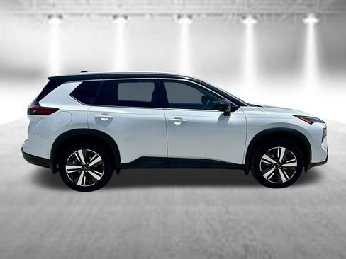 Certified 2024 Nissan Rogue SL w/ SL Premium Package FWD image 5