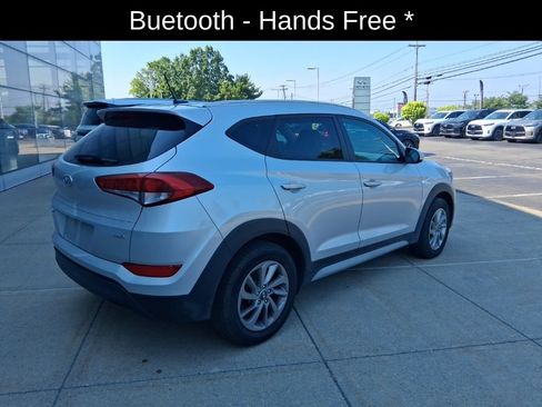 Used 2017 Hyundai Tucson SE w/ SE Popular Package 02 AWD/4WD image 3