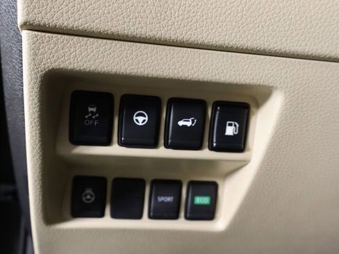 Used 2020 Nissan Rogue SL FWD image 23
