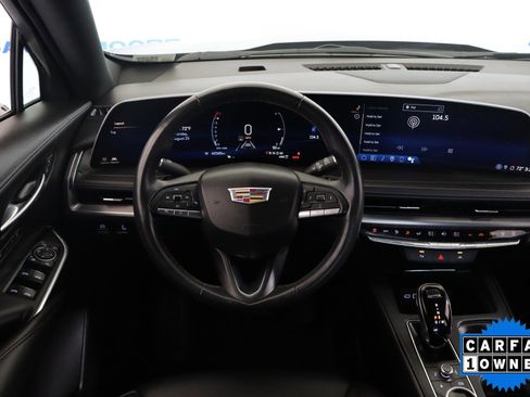 Used 2024 Cadillac XT4 Premium Luxury image 17