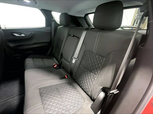 Used 2022 Chevrolet Blazer LT FWD image 27
