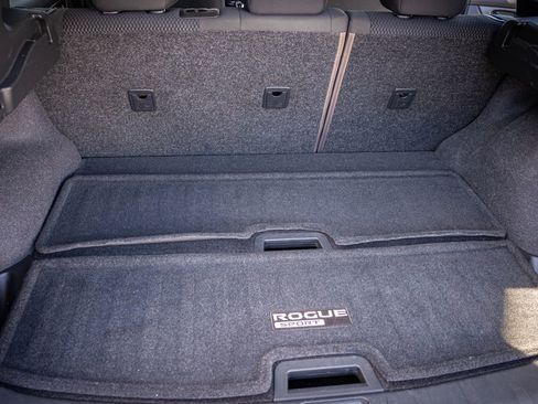 Used 2019 Nissan Rogue Sport S image 23