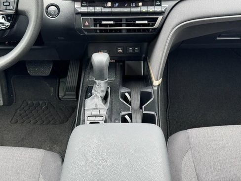 Used 2026 Toyota Camry LE FWD image 21