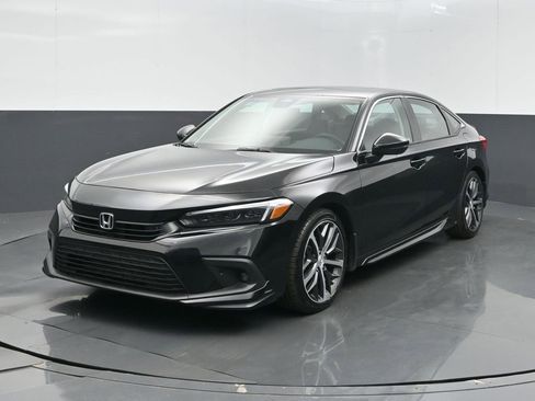 Certified 2024 Honda Civic Touring image 7
