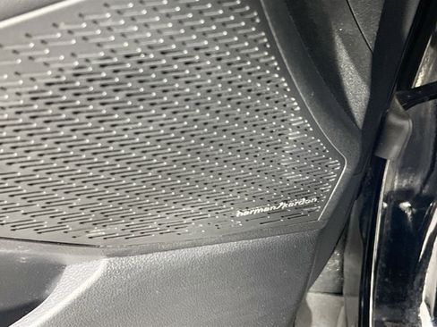 Used 2023 Hyundai Palisade SEL w/ Premium Package image 19