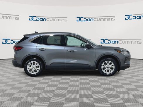 Used 2024 Ford Escape Active AWD/4WD image 9