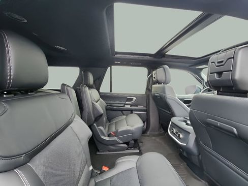 New 2026 Ford Expedition Max Platinum AWD/4WD image 13