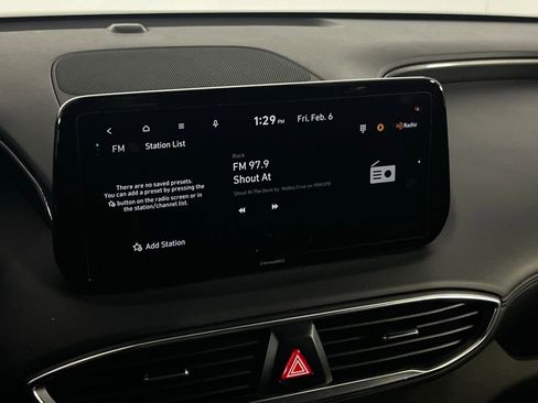 Used 2023 Hyundai Santa Fe SEL image 15