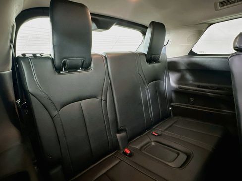 Used 2023 INFINITI QX60 Sensory w/ Vision Package AWD/4WD image 28