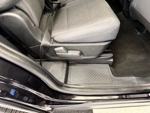 Used 2025 Ford Explorer Active AWD/4WD image 26