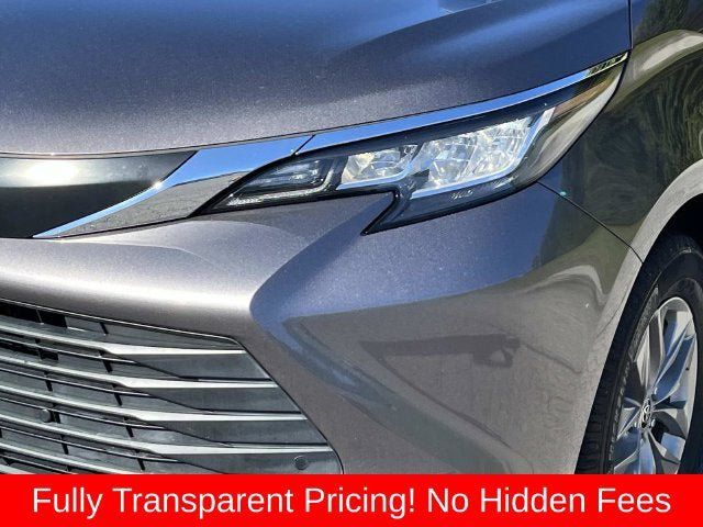 Used 2022 Toyota Sienna XLE FWD image 10