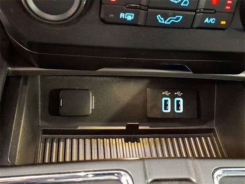 Used 2016 Ford F150 XLT w/ Equipment Group 302A Luxury image 23