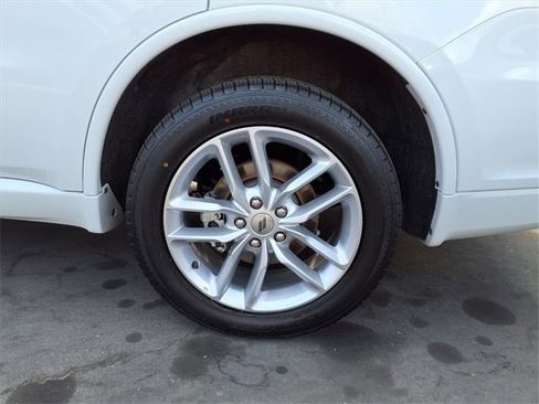 Used 2023 Dodge Durango GT image 7