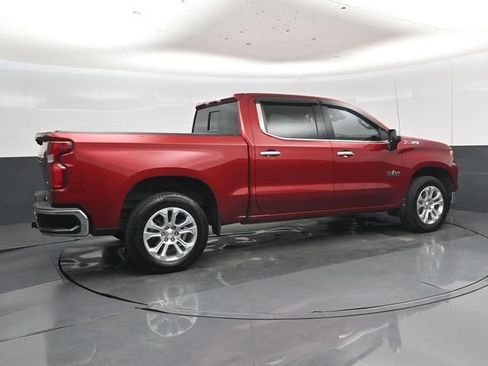 Used 2023 Chevrolet Silverado 1500 LTZ AWD/4WD image 3