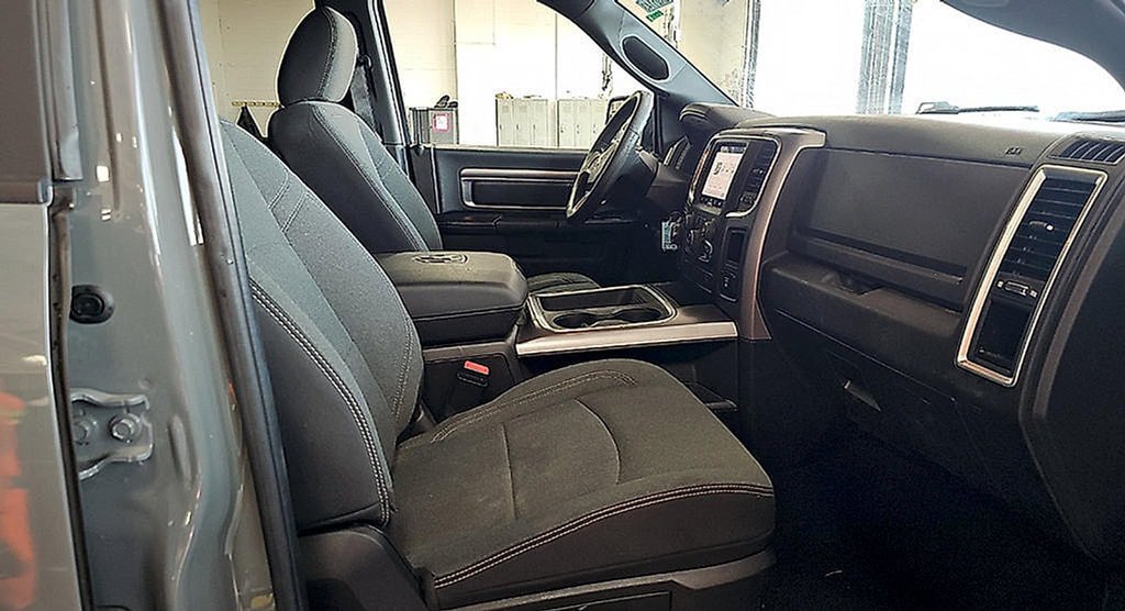 Used 2022 RAM 1500 Warlock w/ Ceramic Gray Warlock Package AWD/4WD image 10