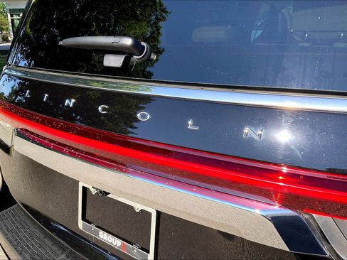 Used 2024 Lincoln Navigator Reserve AWD/4WD image 31