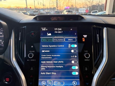 Used 2020 Subaru Outback Limited image 33