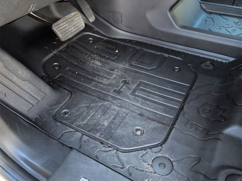 Certified 2025 GMC Hummer EV 2X image 37