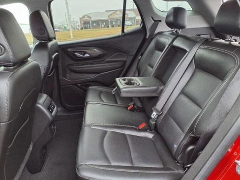 Used 2022 GMC Terrain SLT image 28