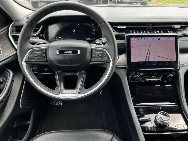 Used 2022 Jeep Grand Cherokee Limited 4xe AWD/4WD image 4