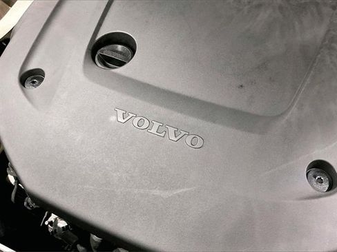 Certified 2024 Volvo XC90 B6 Ultimate image 36