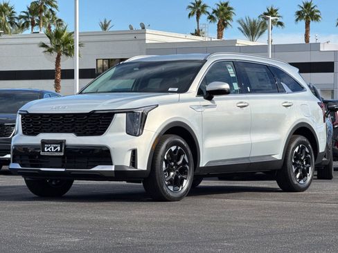 New 2026 Kia Sorento S image 7