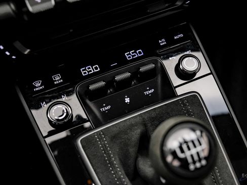 Used 2024 Porsche 911 Carrera GTS image 63