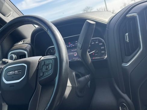 Used 2019 GMC Sierra 1500 AT4 w/ Off Road Performance Package image 12