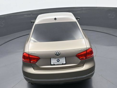 Used 2015 Volkswagen Passat TDI SEL Premium FWD image 34