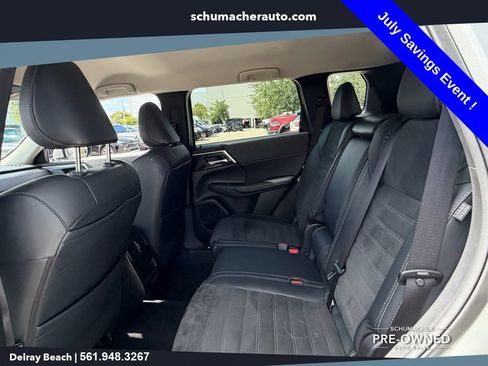 Used 2024 Mitsubishi Outlander FWD image 12