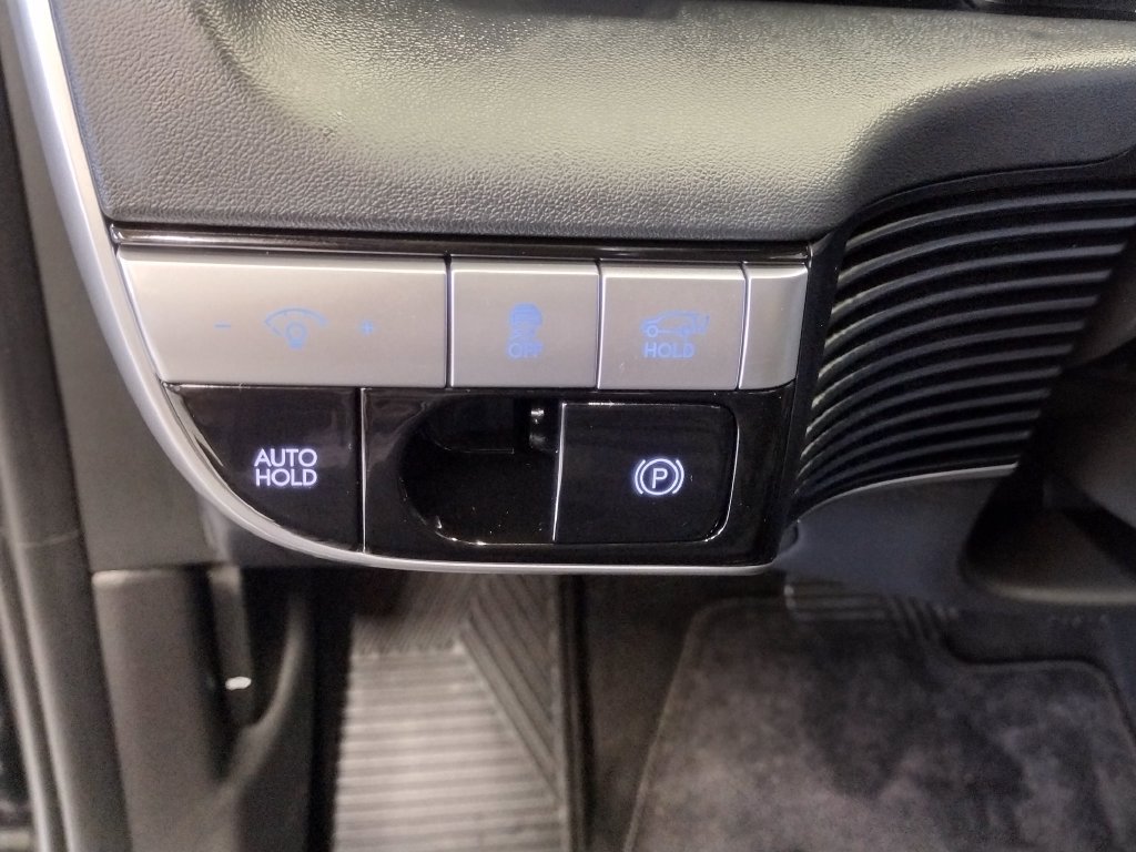 Certified 2024 Hyundai Ioniq 5 SEL AWD/4WD image 31