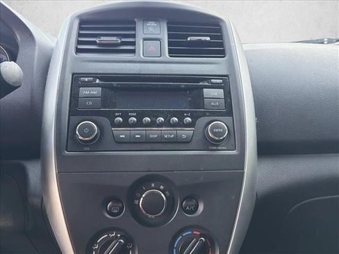 Used 2017 Nissan Versa SV FWD image 17