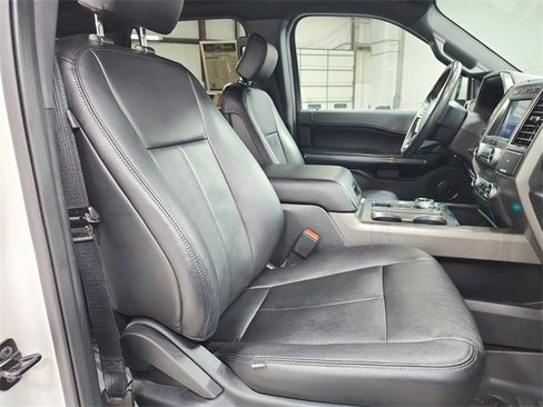 Used 2020 Ford Expedition XLT image 35