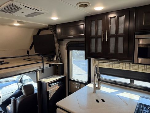 Used 2018 RAM 5500 SLT w/ Quick Order Package 29G SLT image 65