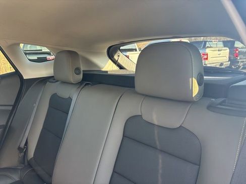 Used 2024 Chevrolet Trax ACTIV w/ Driver Confidence Package image 16