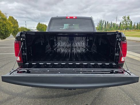 Used 2023 RAM 1500 Warlock AWD/4WD image 18