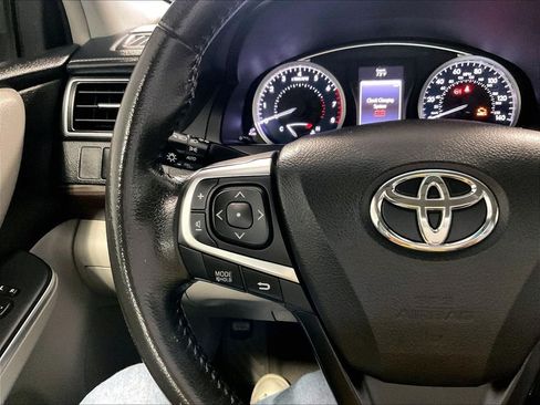Used 2016 Toyota Camry XLE FWD image 22