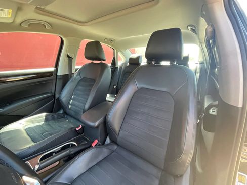 Used 2014 Volkswagen Passat 1.8T SEL Premium FWD image 10