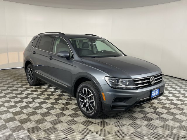 Used 2020 Volkswagen Tiguan SE w/ Panoramic Sunroof Package AWD/4WD image 23