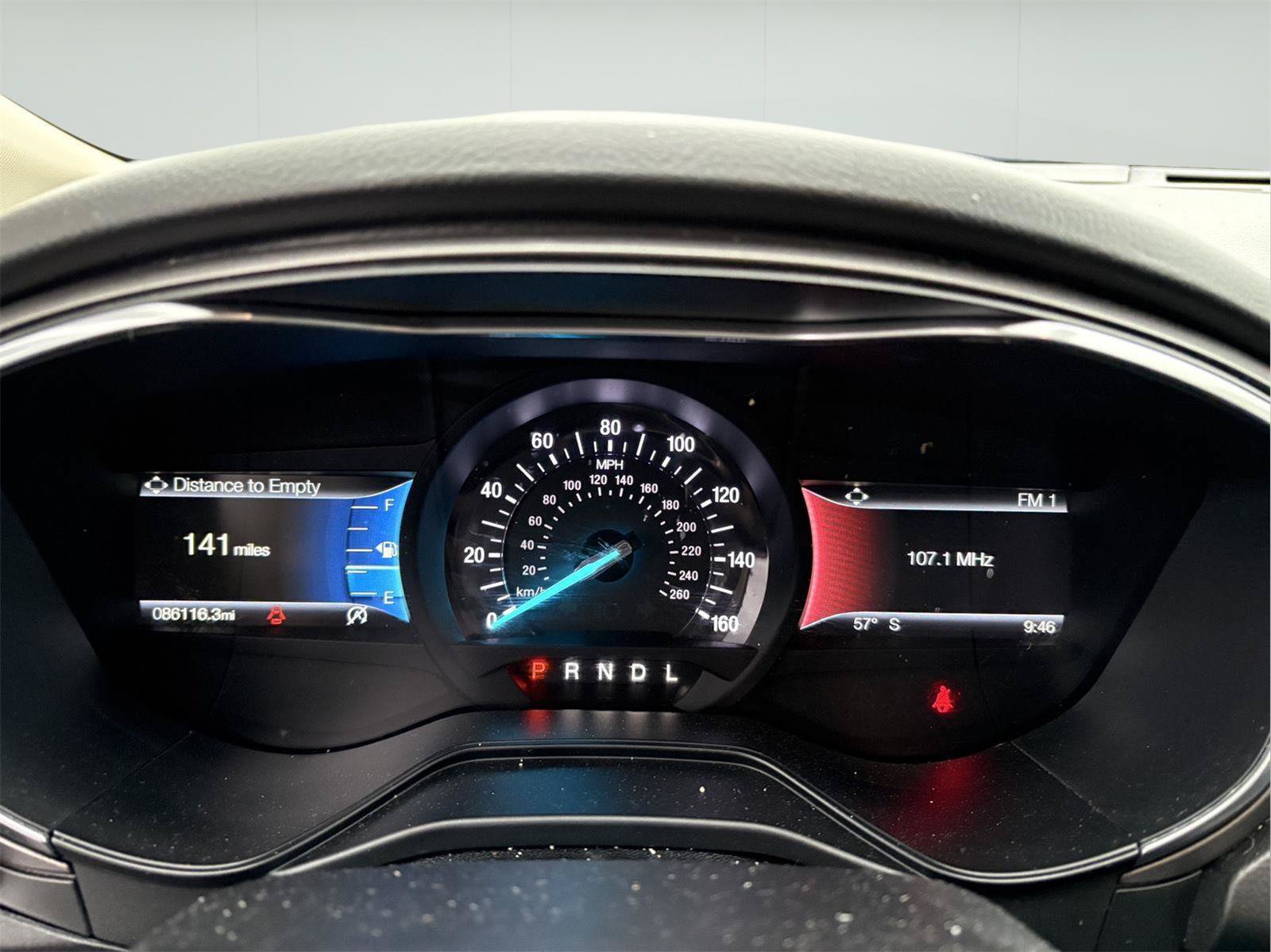 Used 2020 Ford Fusion SE FWD image 11
