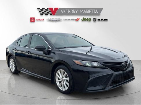 Used 2024 Toyota Camry SE FWD image 7