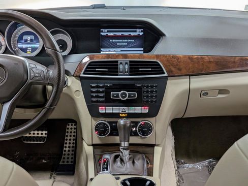 Used 2013 Mercedes-Benz C 300 4MATIC Sedan image 23