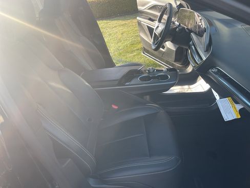 Used 2024 Cadillac Lyriq Luxury w/ LPO, Floor Liner Package image 34