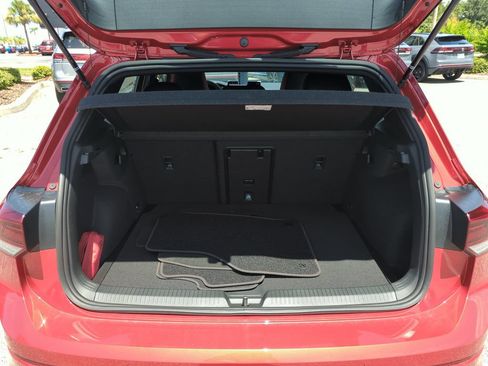 New 2026 Volkswagen GTI SE FWD image 19