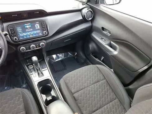 Used 2024 Nissan Kicks SV image 12