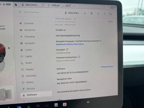 Used 2023 Tesla Model Y Long Range image 23