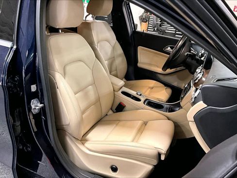 Used 2018 Mercedes-Benz GLA 250 image 7